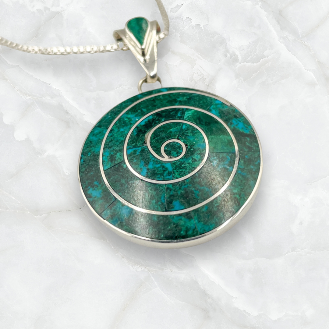 Unique Peruvian pendant in 950 silver with Chrysocolla.